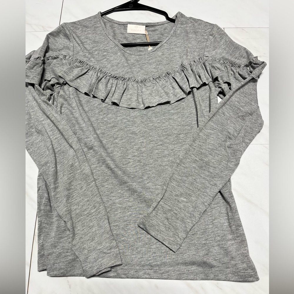 NWT Kaffe Denmark Simmi Ruffle long Sleeve Tshirt in light grey melange small